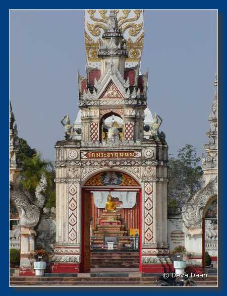 That Phanom Wat Phra TP 20031221-03